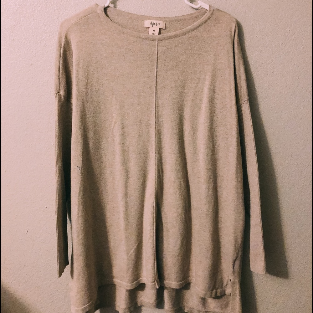Long sleeve cream top